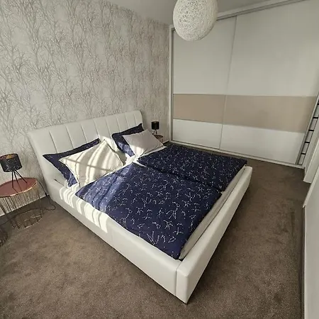 Rataj Apartman *